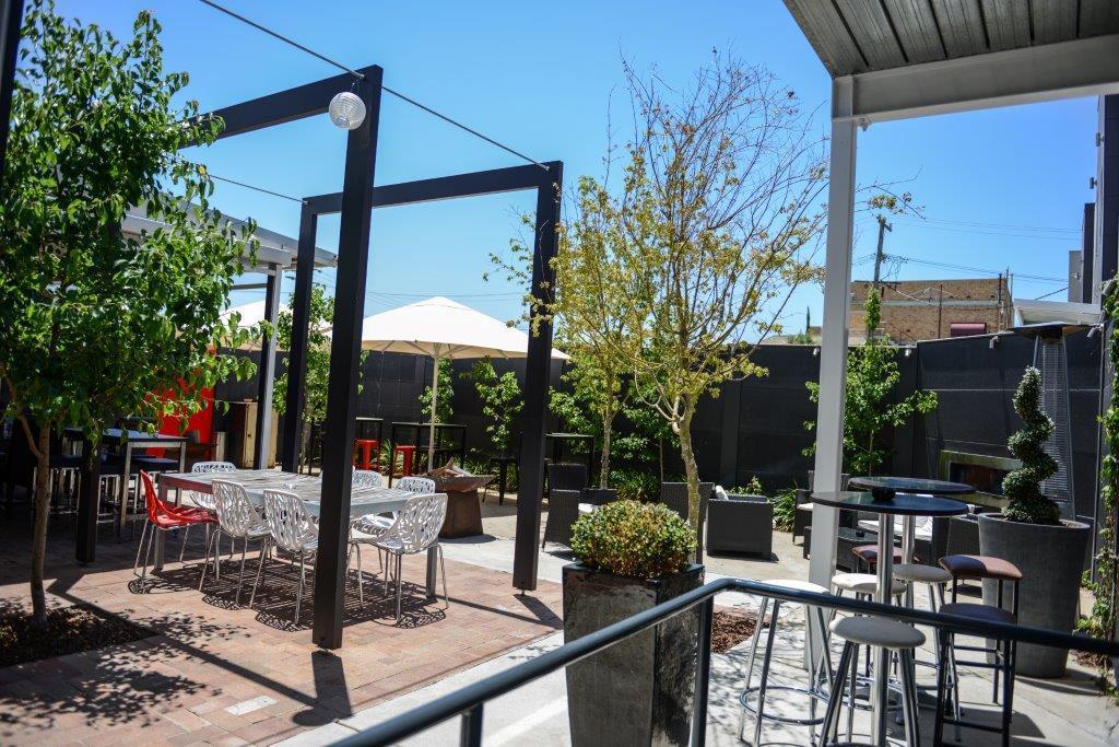 נראברי Crossroads Hotel חדר תמונה