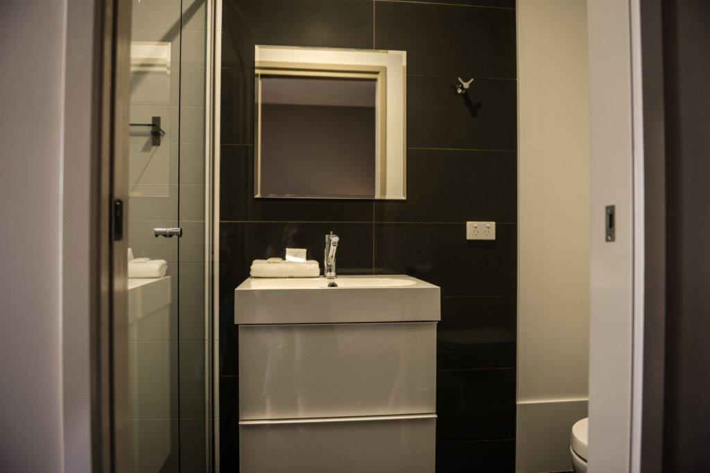 נראברי Crossroads Hotel חדר תמונה