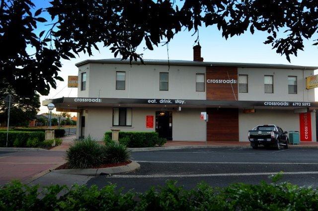 נראברי Crossroads Hotel חדר תמונה