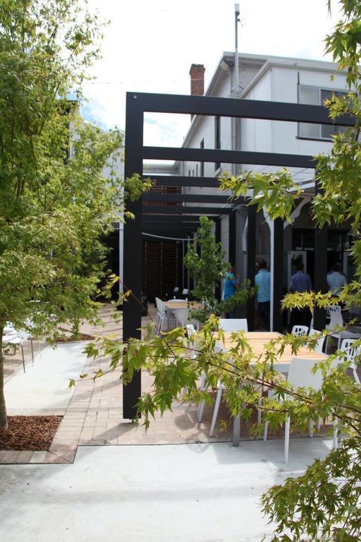 נראברי Crossroads Hotel חדר תמונה